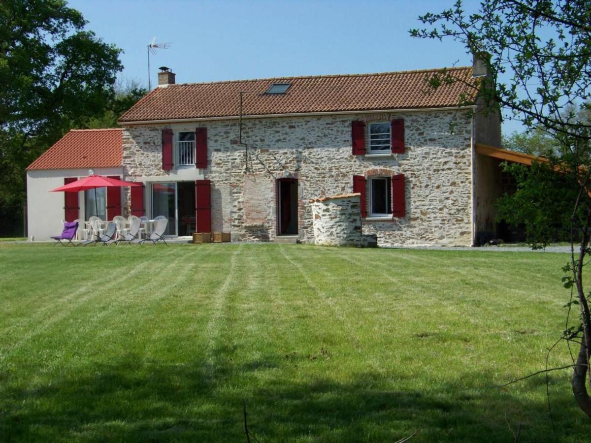 Maison Renovee En Pleine Campagne Avec Terrain, Terrasse Et Equipements Familiaux - Fr-1-426-157 Villa La Roche-sur-Yon Exterior photo